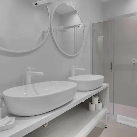 Casa Nanda - Flat Near Navigli And Tortona Area Apartament *